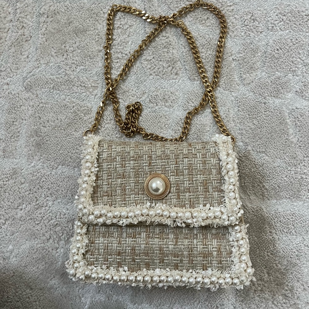 White tweed crossbody bag